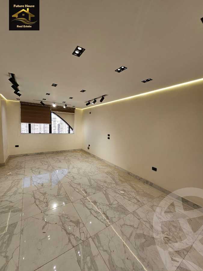 https://aqarmap.com.eg/ar/listing/6046291-for-rent-cairo-el-maadi-compounds-maadi-grand-mall
