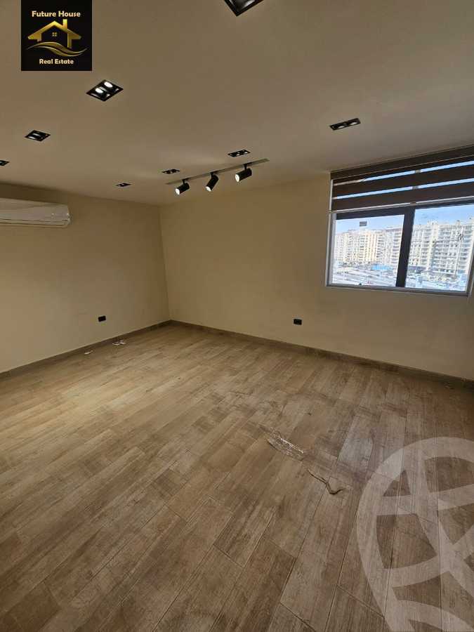 https://aqarmap.com.eg/ar/listing/6046291-for-rent-cairo-el-maadi-compounds-maadi-grand-mall