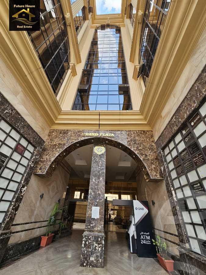 https://aqarmap.com.eg/ar/listing/6046291-for-rent-cairo-el-maadi-compounds-maadi-grand-mall