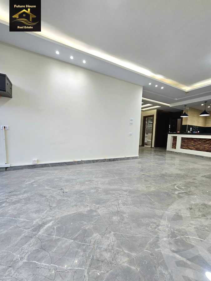 https://aqarmap.com.eg/en/listing/6061042-for-rent-cairo-el-maadi-compounds-rayhanah-plaza