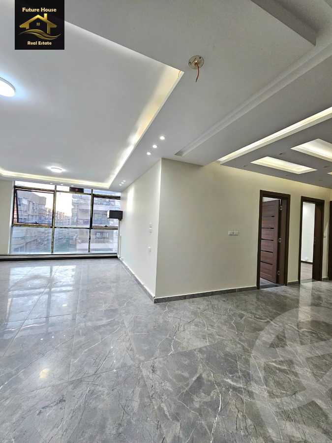 https://aqarmap.com.eg/en/listing/6061042-for-rent-cairo-el-maadi-compounds-rayhanah-plaza