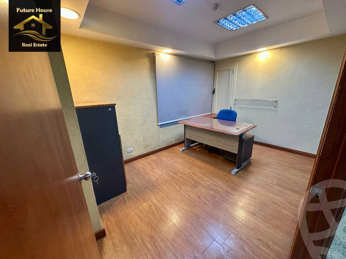 https://aqarmap.com.eg/ar/listing/6067326-for-rent-cairo-el-maadi-compounds-bavaria-town