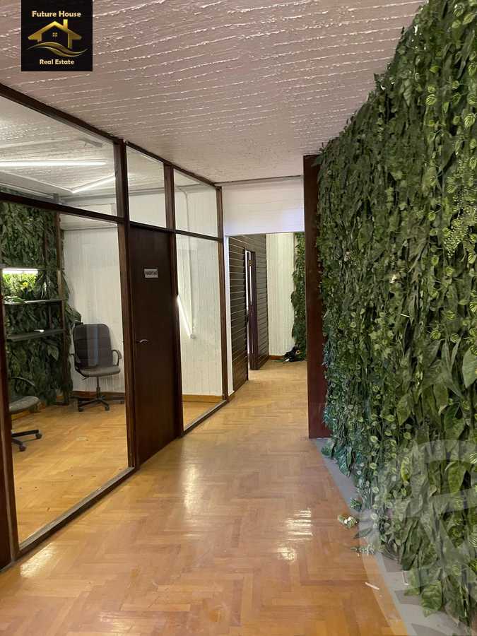https://aqarmap.com.eg/ar/listing/6068104-for-rent-cairo-el-maadi-sarayat-el-maadi-street-15