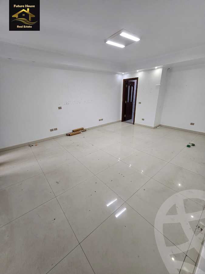 https://aqarmap.com.eg/en/listing/6075469-for-rent-cairo-el-maadi-compounds-rayhanah-residence