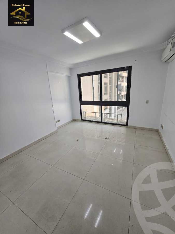 https://aqarmap.com.eg/en/listing/6075469-for-rent-cairo-el-maadi-compounds-rayhanah-residence
