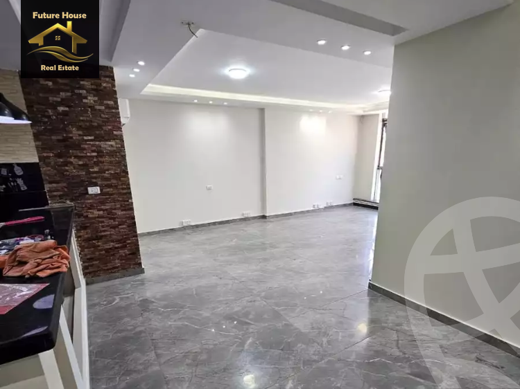 https://aqarmap.com.eg/en/listing/6077635-for-rent-cairo-el-maadi-compounds-rayhanah-plaza