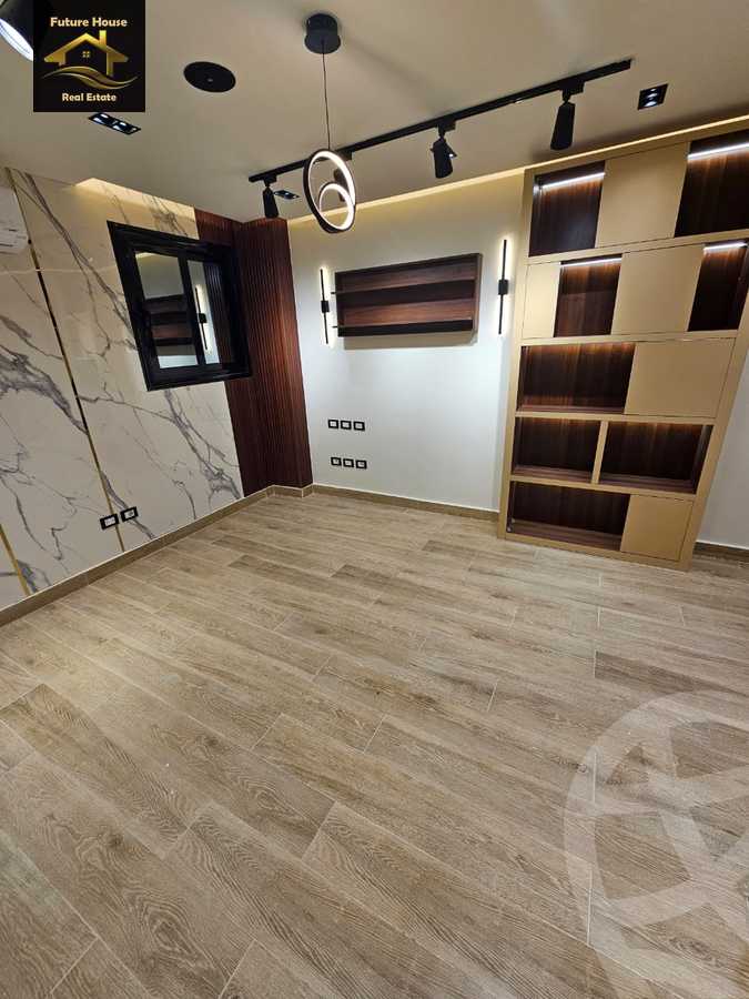 https://aqarmap.com.eg/en/listing/6133981-for-rent-cairo-el-maadi-compounds-rayhanah-plaza