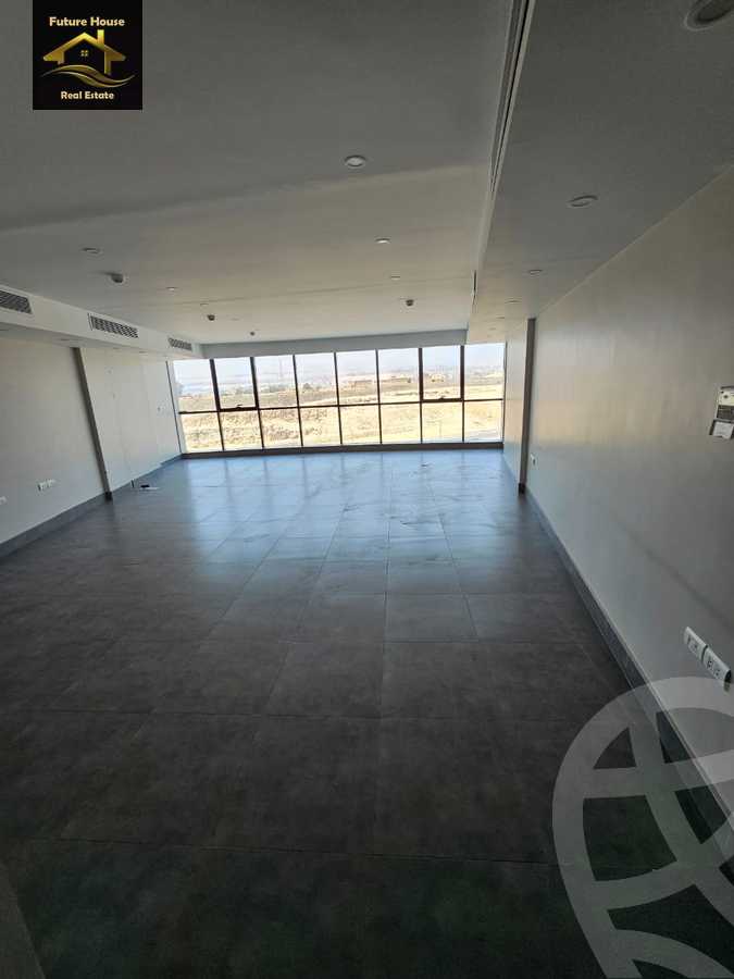 https://aqarmap.com.eg/en/listing/6154902-for-rent-cairo-el-maadi-compounds-rayhanah-plaza