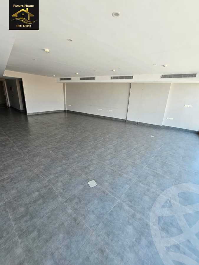 https://aqarmap.com.eg/en/listing/6154902-for-rent-cairo-el-maadi-compounds-rayhanah-plaza