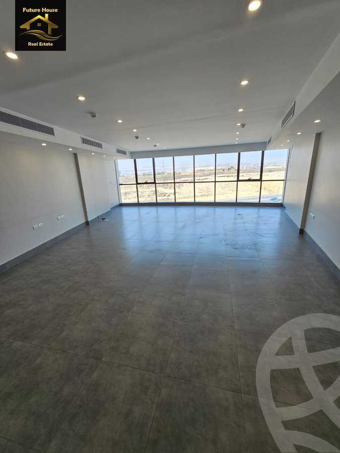 https://aqarmap.com.eg/en/listing/6154902-for-rent-cairo-el-maadi-compounds-rayhanah-plaza