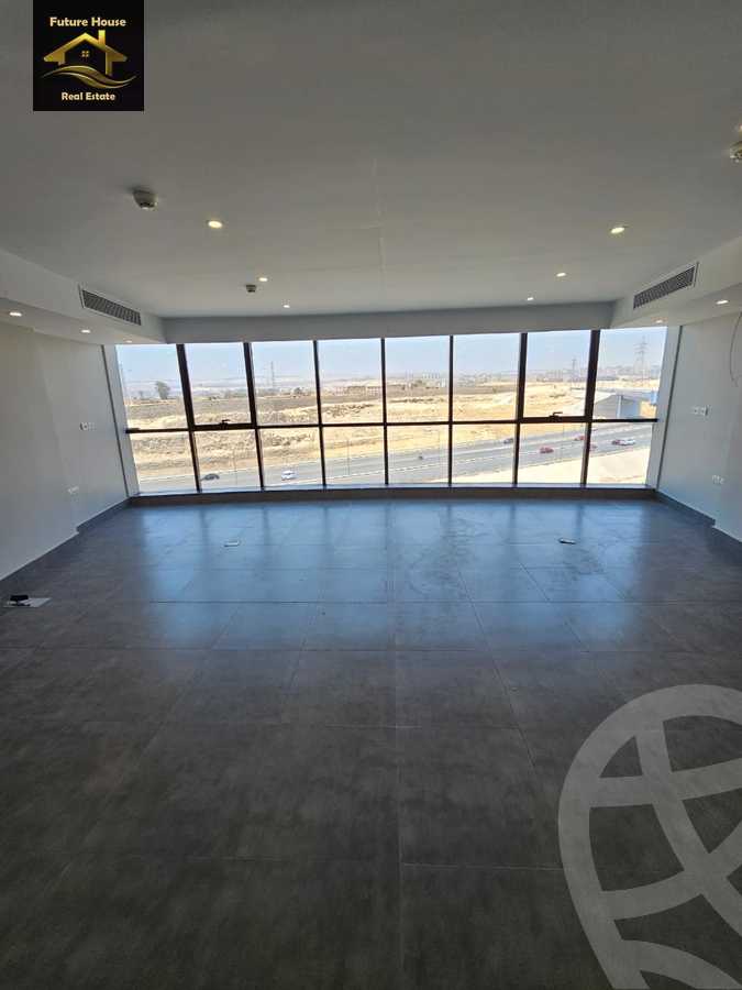 https://aqarmap.com.eg/en/listing/6154902-for-rent-cairo-el-maadi-compounds-rayhanah-plaza