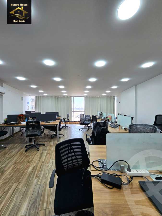 https://aqarmap.com.eg/en/listing/6167807-for-rent-cairo-el-maadi-compounds-rayhanah-plaza