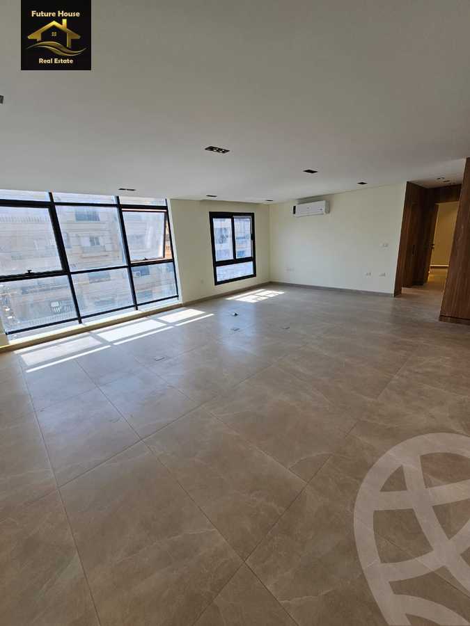 https://aqarmap.com.eg/en/listing/6173428-for-rent-cairo-el-maadi-compounds-rayhanah-plaza