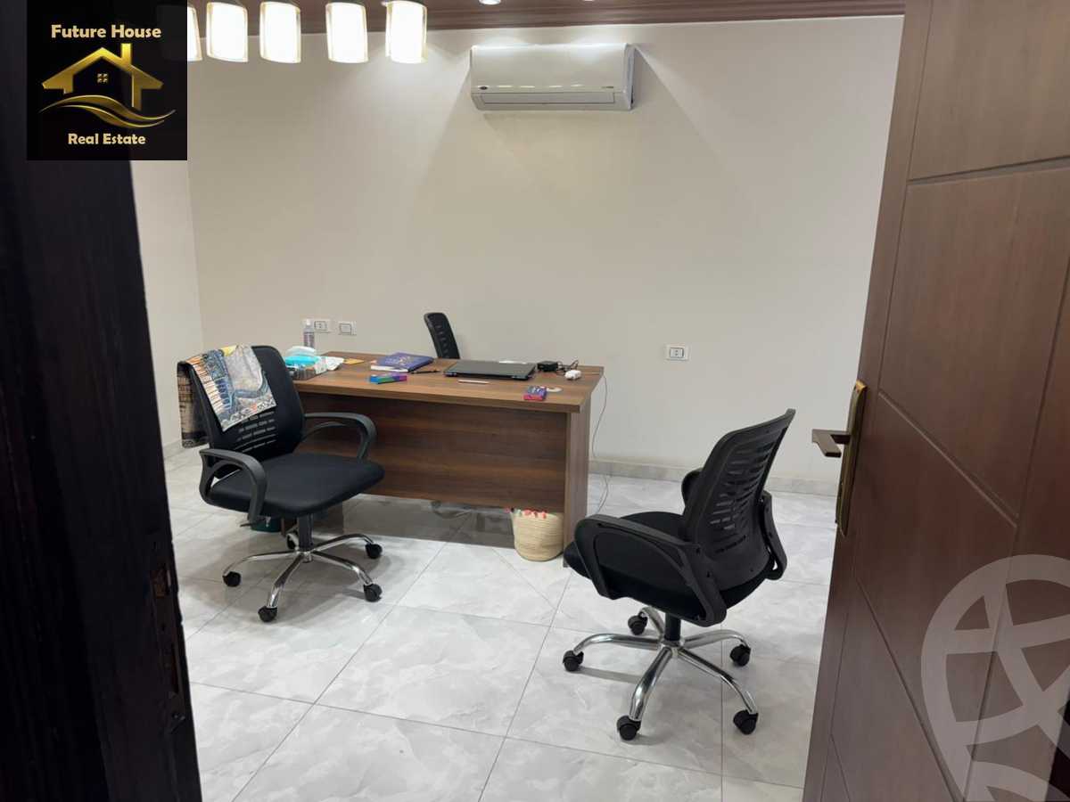 https://aqarmap.com.eg/ar/listing/6177251-for-rent-cairo-el-maadi-compounds-rayhanah-plaza