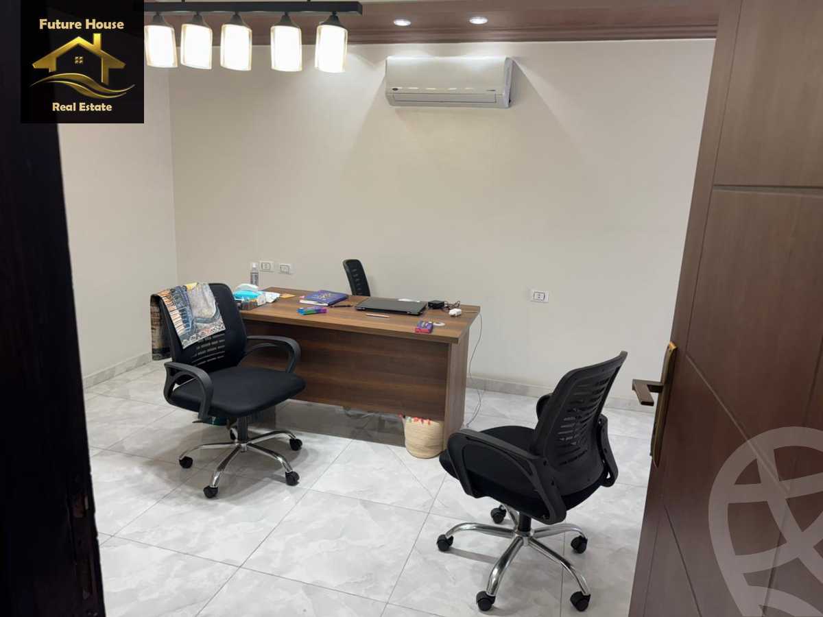 https://aqarmap.com.eg/ar/listing/6177251-for-rent-cairo-el-maadi-compounds-rayhanah-plaza