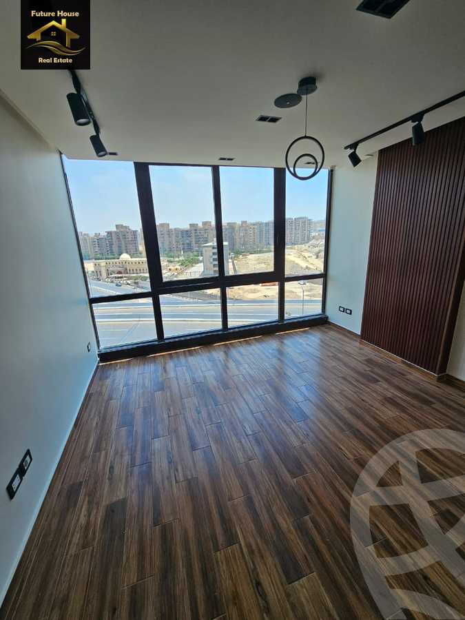 https://aqarmap.com.eg/ar/listing/6178789-for-rent-cairo-el-maadi-compounds-rayhanah-plaza