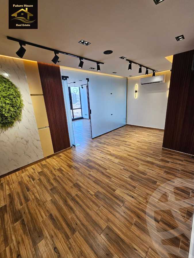 https://aqarmap.com.eg/ar/listing/6178789-for-rent-cairo-el-maadi-compounds-rayhanah-plaza