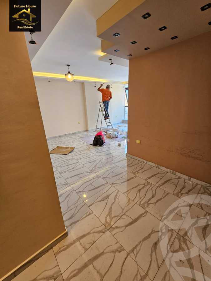 https://aqarmap.com.eg/en/listing/6185382-for-rent-cairo-el-maadi-compounds-rayhanah-plaza
