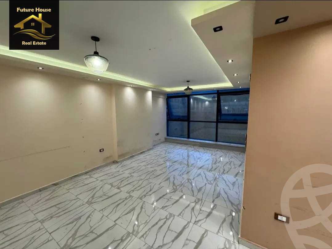 https://aqarmap.com.eg/en/listing/6190653-for-rent-cairo-el-maadi-compounds-rayhanah-plaza