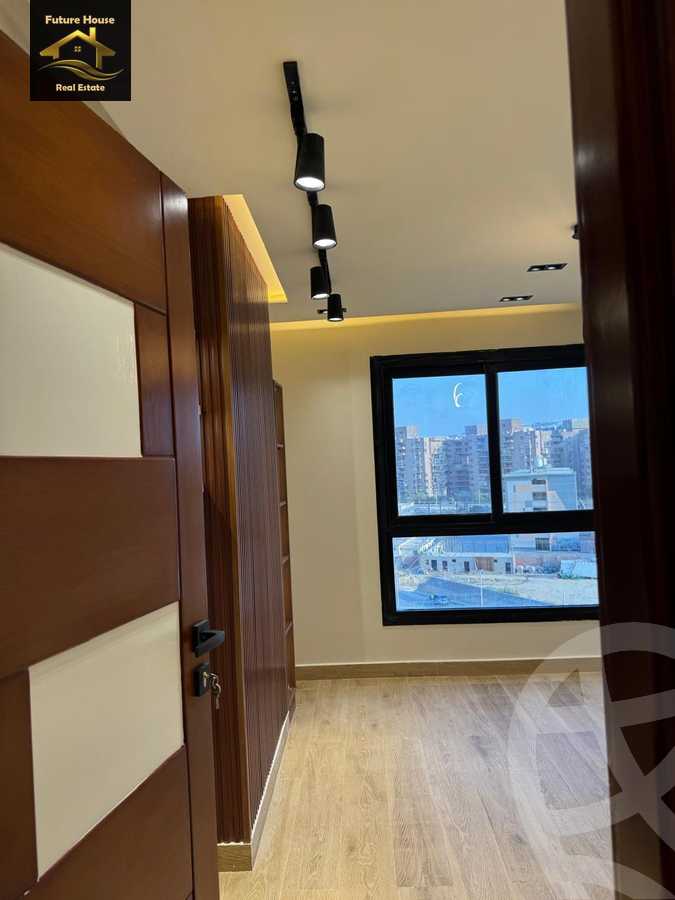 https://aqarmap.com.eg/ar/listing/6200046-for-rent-cairo-el-maadi-compounds-rayhanah-plaza