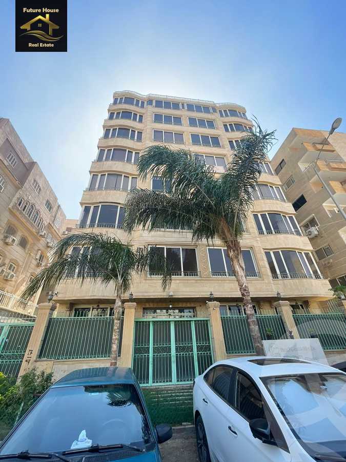 https://aqarmap.com.eg/ar/listing/6202299-for-rent-cairo-el-maadi-compounds-bavaria-town