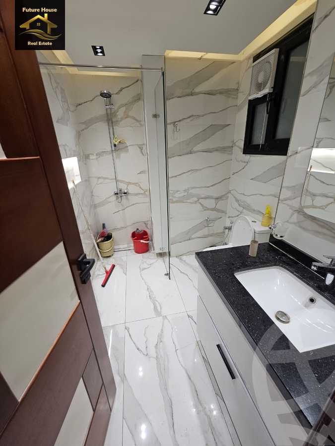 https://aqarmap.com.eg/en/listing/6204564-for-rent-cairo-el-maadi-compounds-rayhanah-plaza