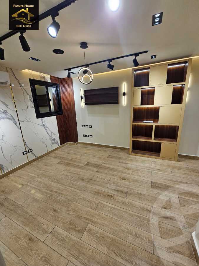 https://aqarmap.com.eg/en/listing/6204564-for-rent-cairo-el-maadi-compounds-rayhanah-plaza