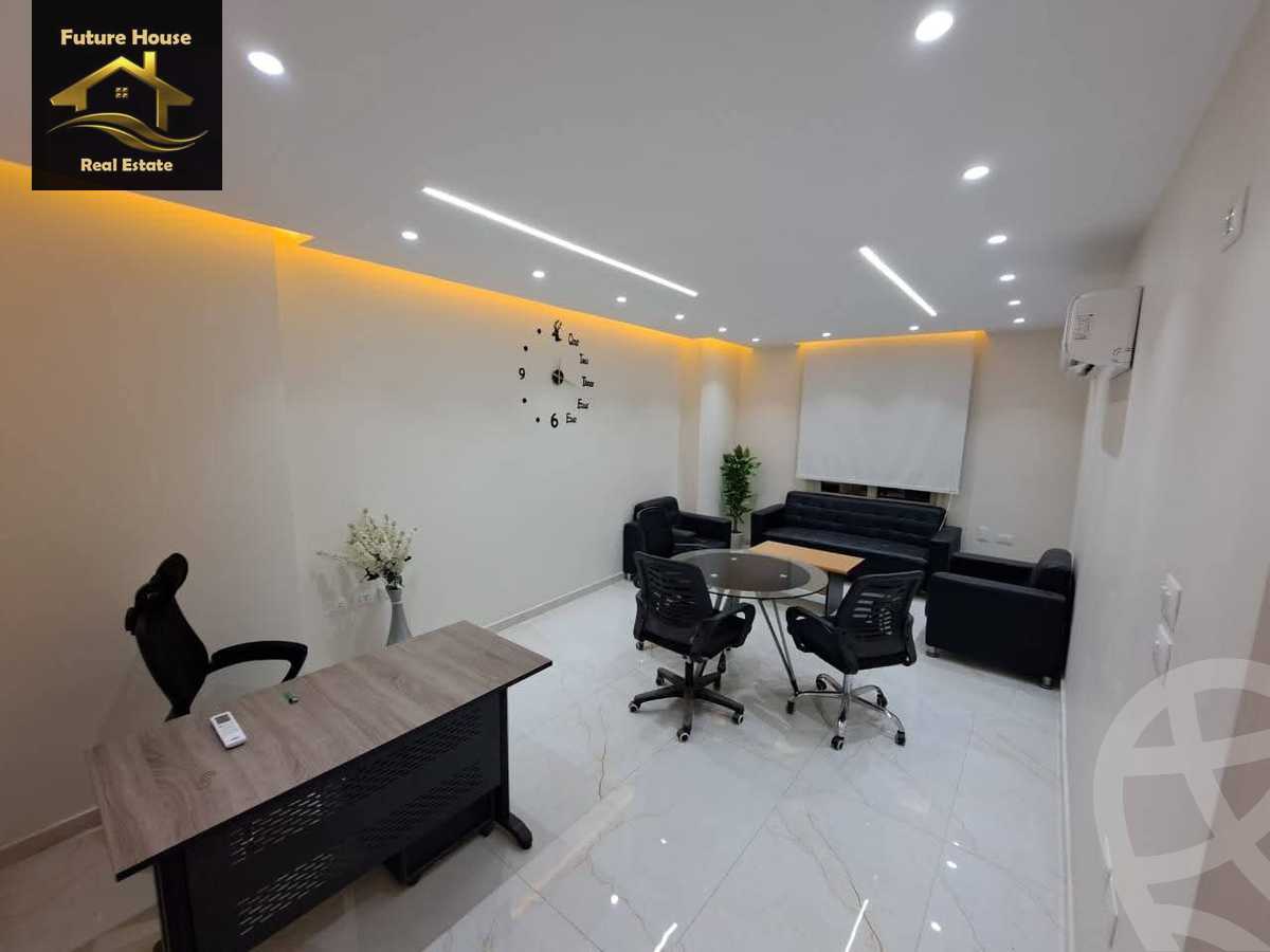https://aqarmap.com.eg/ar/listing/6212424-for-rent-cairo-el-maadi-compounds-grand-gate