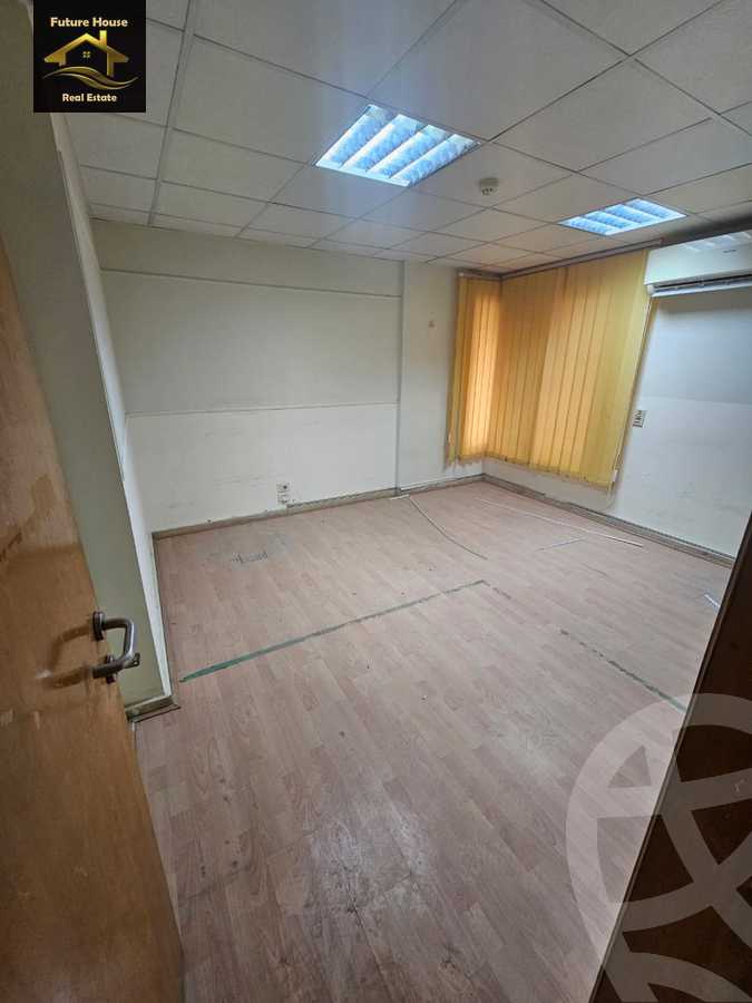 https://aqarmap.com.eg/en/listing/6222859-for-rent-cairo-el-maadi-degla-street-199