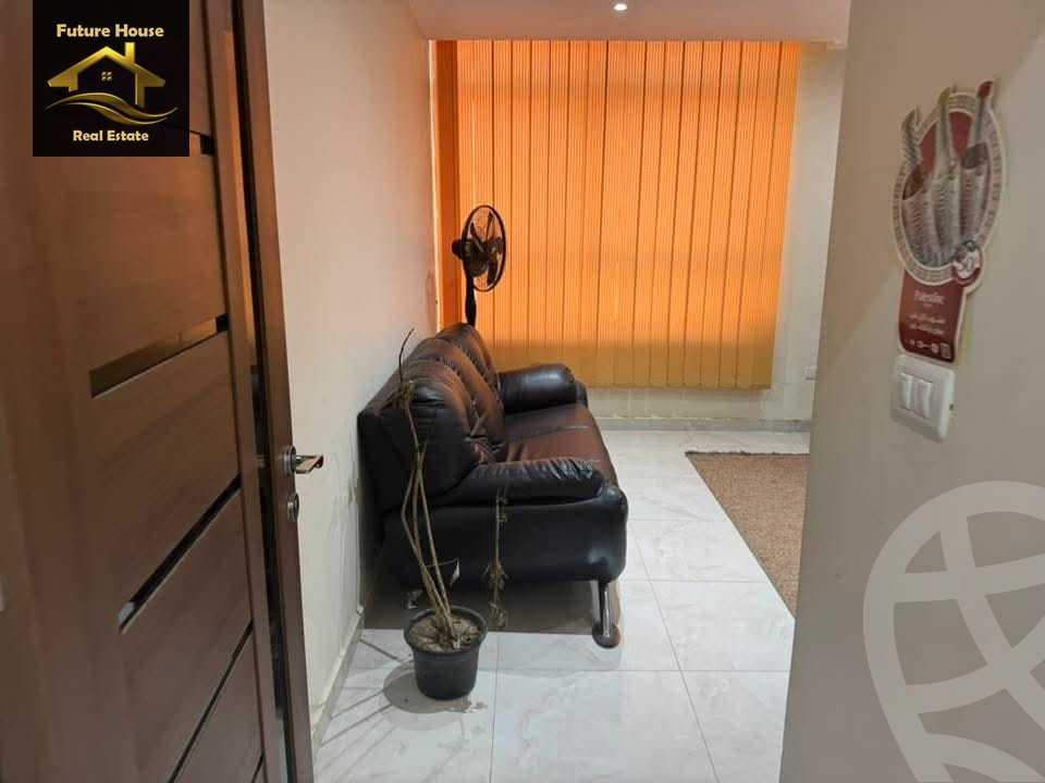 https://aqarmap.com.eg/ar/listing/6269457-for-rent-cairo-el-maadi-compounds-rayhanah-plaza