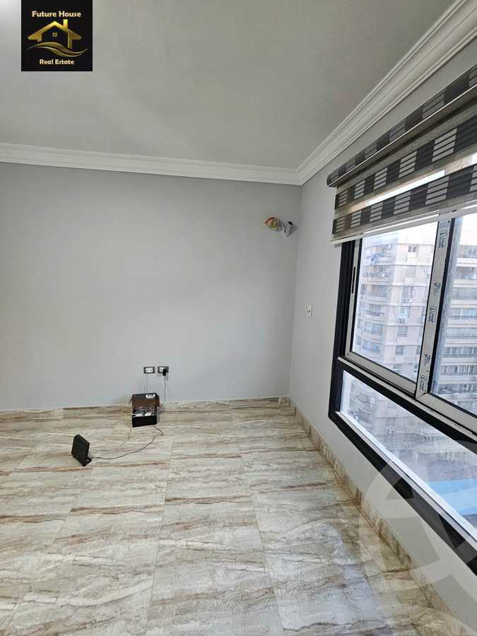 https://aqarmap.com.eg/ar/listing/6271387-for-rent-cairo-el-maadi-compounds-rayhanah-plaza