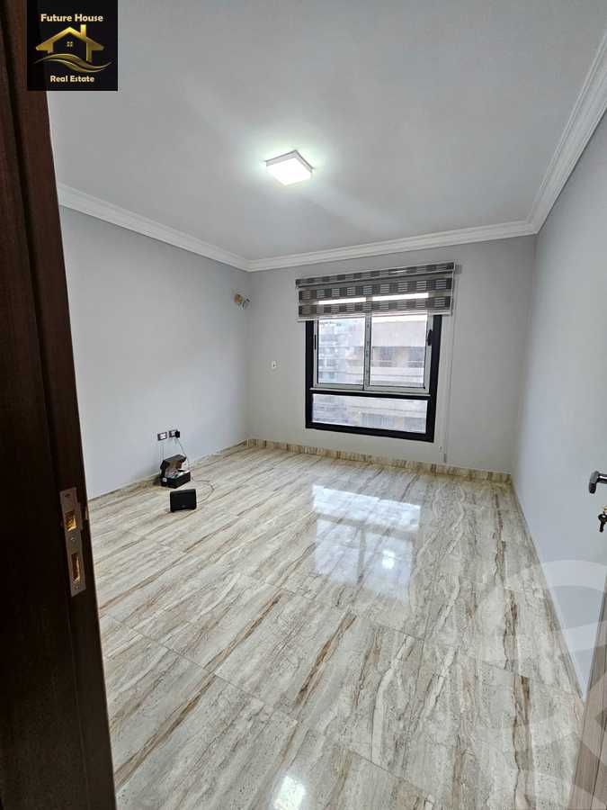https://aqarmap.com.eg/ar/listing/6271387-for-rent-cairo-el-maadi-compounds-rayhanah-plaza