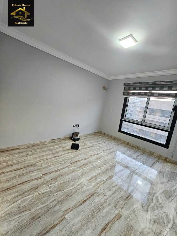 https://aqarmap.com.eg/ar/listing/6271387-for-rent-cairo-el-maadi-compounds-rayhanah-plaza