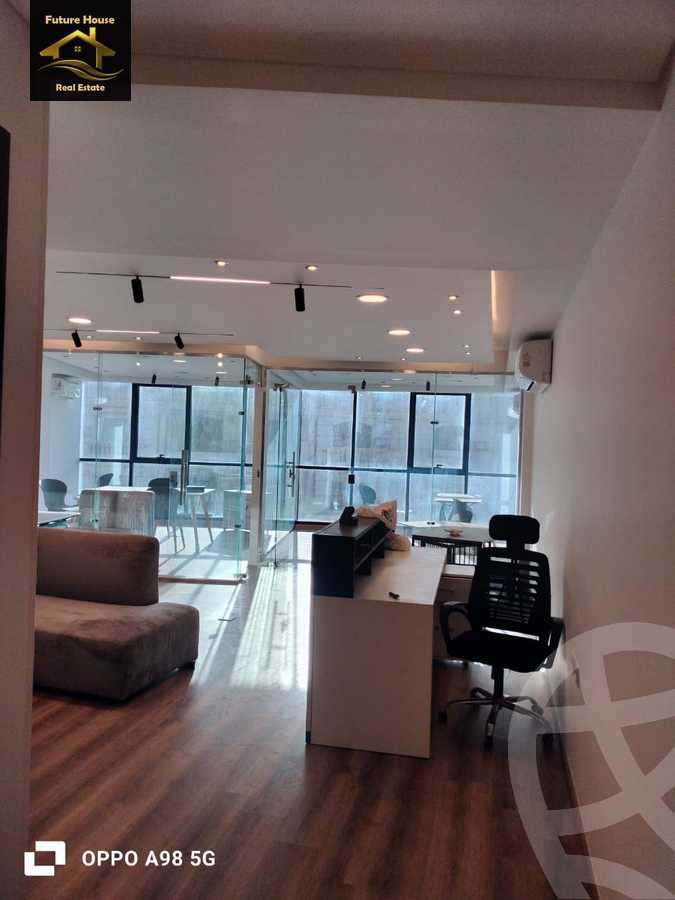 https://aqarmap.com.eg/ar/listing/6293051-for-rent-cairo-el-maadi-compounds-rayhanah-plaza