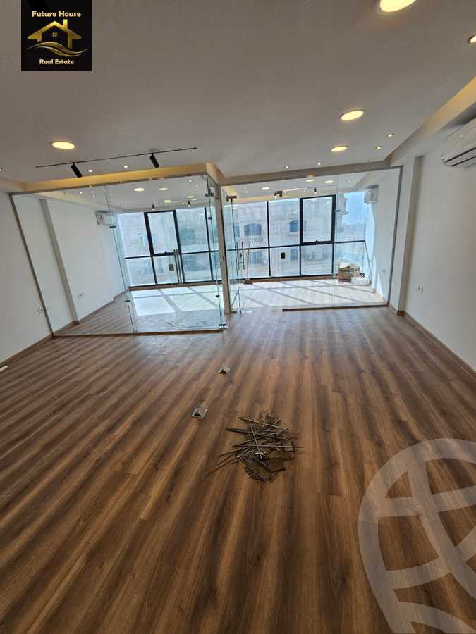 https://aqarmap.com.eg/ar/listing/6293051-for-rent-cairo-el-maadi-compounds-rayhanah-plaza