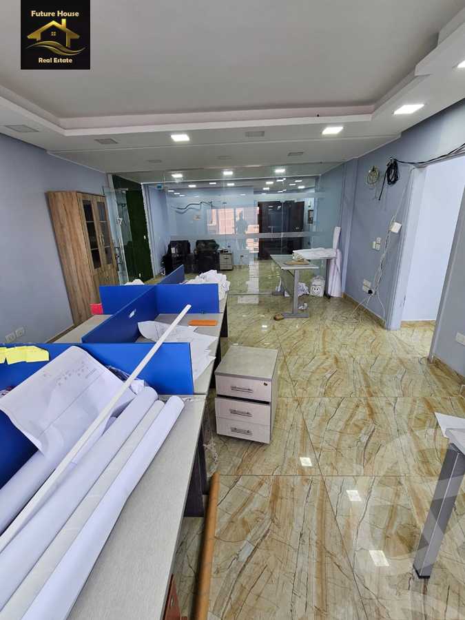 https://aqarmap.com.eg/en/listing/6306851-for-rent-cairo-el-maadi-compounds-rayhanah-plaza