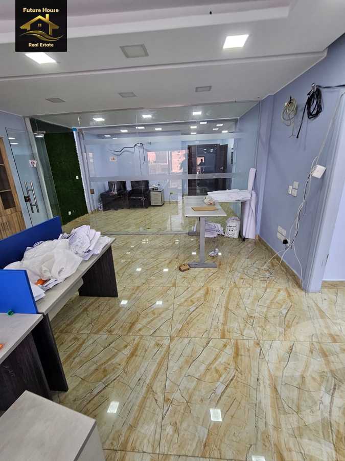 https://aqarmap.com.eg/en/listing/6306851-for-rent-cairo-el-maadi-compounds-rayhanah-plaza