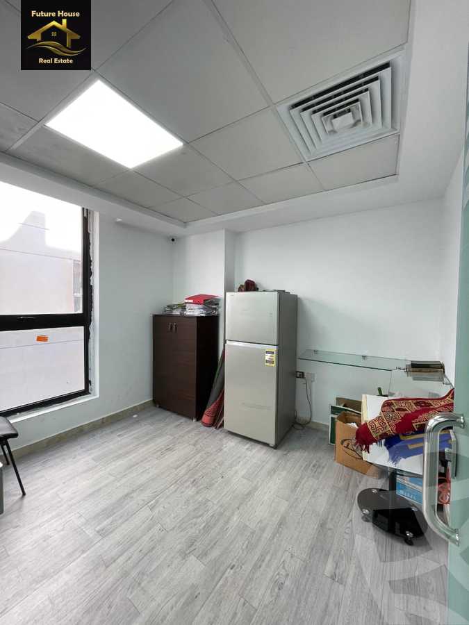 https://aqarmap.com.eg/ar/listing/6366283-for-rent-cairo-el-maadi-compounds-kmbwnd-wn-qtmyh-m-mr-lmrshdy