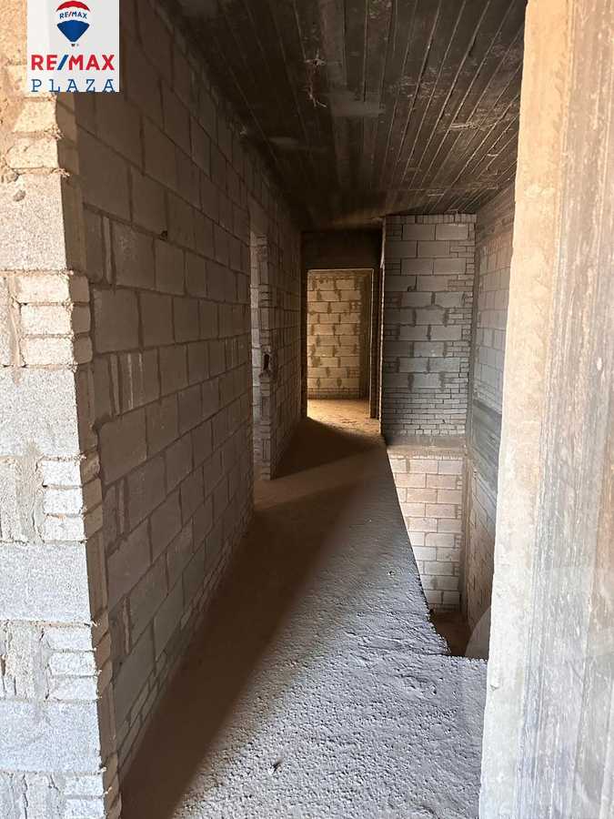 https://aqarmap.com.eg/en/listing/5734309-for-sale-cairo-new-cairo-compounds-mwntn-fyw-y-syty-club-park-mountain-view-icity