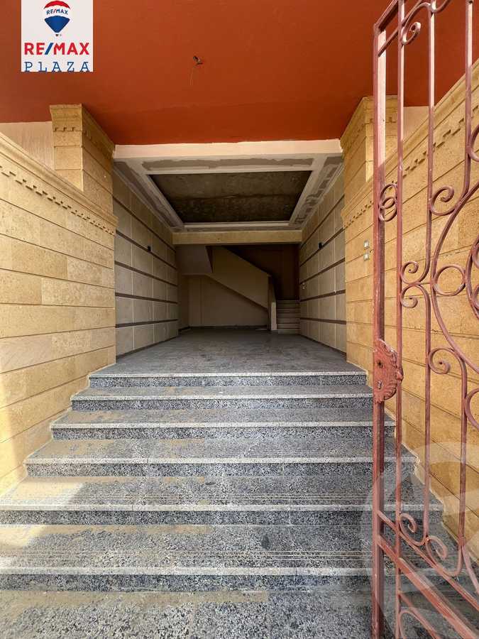 https://aqarmap.com.eg/en/listing/5737589-for-sale-cairo-el-shorouk-lhy-lthny-shrq-neighborhood-2-ahmed-talal-st
