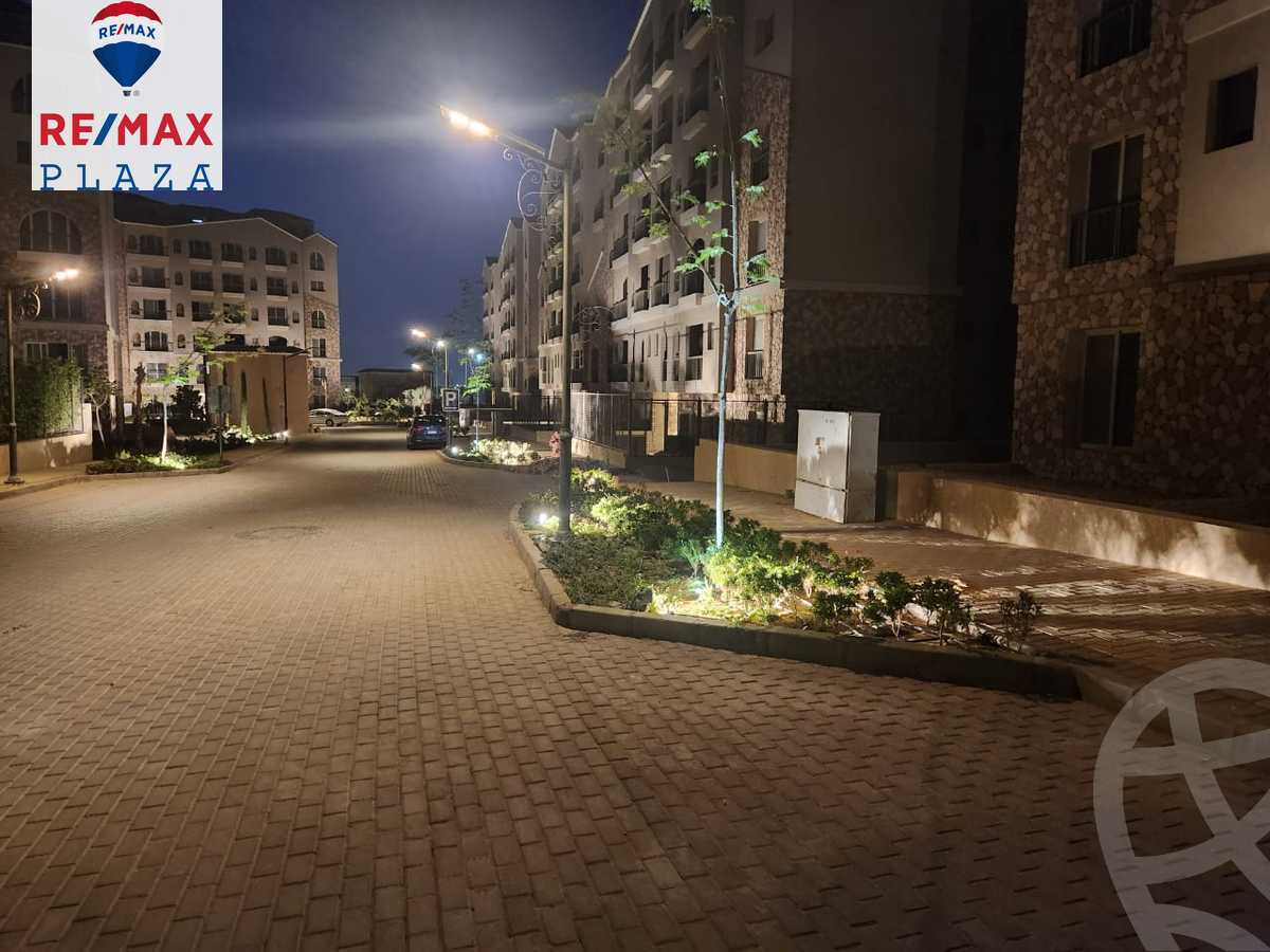 https://aqarmap.com.eg/en/listing/5751791-for-sale-cairo-new-cairo-lmstqbl-syty-compounds-green-square