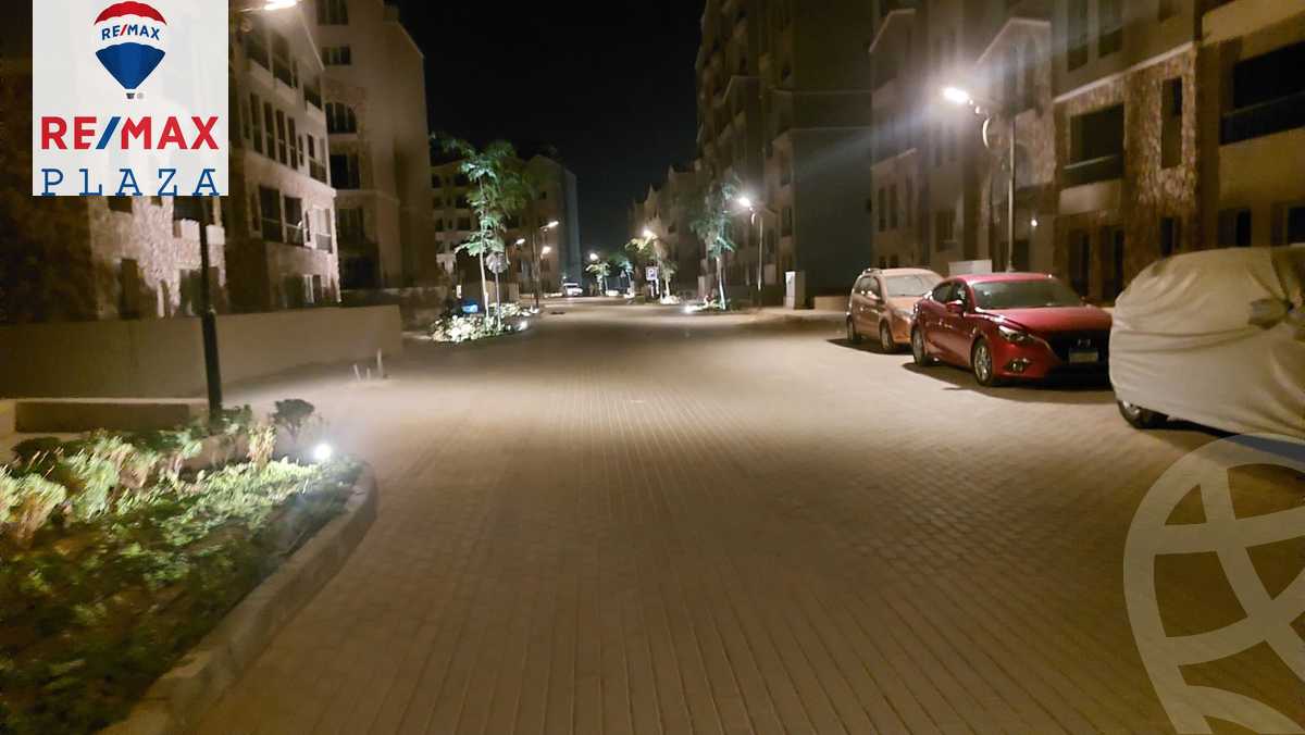 https://aqarmap.com.eg/en/listing/5751791-for-sale-cairo-new-cairo-lmstqbl-syty-compounds-green-square