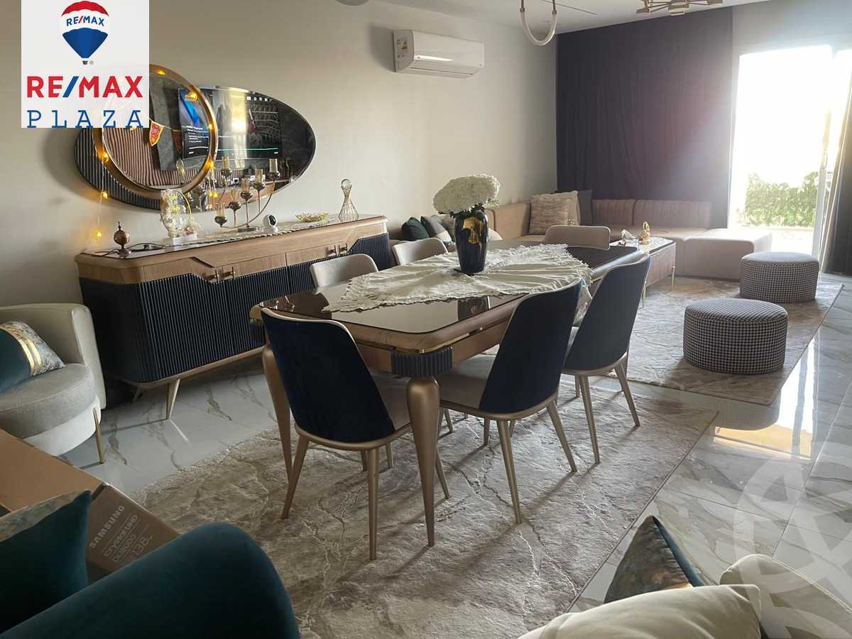 https://aqarmap.com.eg/ar/listing/5759354-for-sale-cairo-new-cairo-compounds-hyde-park-park-corner-hyde-park