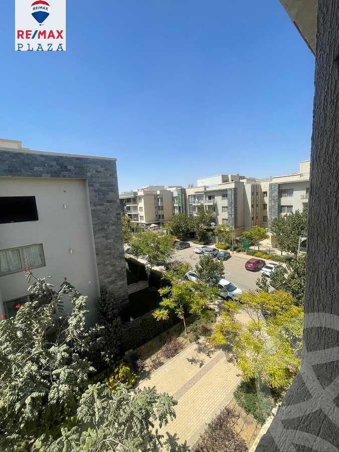 https://aqarmap.com.eg/en/listing/5789114-for-sale-cairo-new-cairo-compounds-galleria-moon-valley
