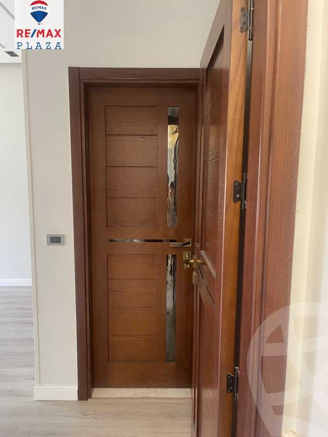 https://aqarmap.com.eg/en/listing/5789114-for-sale-cairo-new-cairo-compounds-galleria-moon-valley