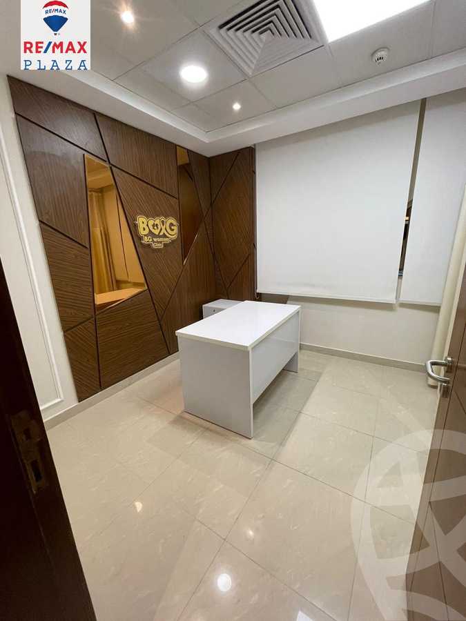 https://aqarmap.com.eg/en/listing/5791192-for-rent-cairo-new-cairo-compounds-mydykl-brk-brymyr