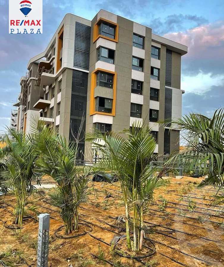 https://aqarmap.com.eg/ar/listing/5810945-for-sale-cairo-new-cairo-compounds-blm-hylz-nyw-kyrw