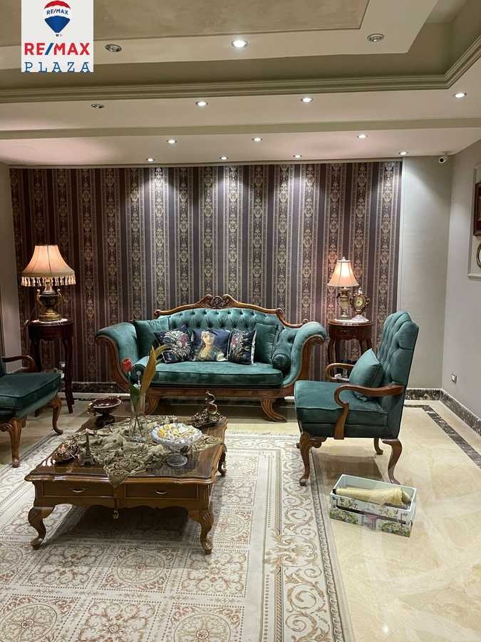https://aqarmap.com.eg/en/listing/5815007-for-sale-cairo-new-cairo-sharq-el-akadamiya-al-tahrir-st