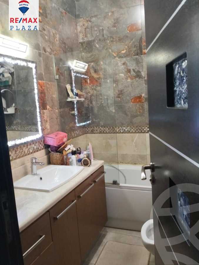 https://aqarmap.com.eg/ar/listing/5834887-for-sale-cairo-new-cairo-lrhb-city-phase-2