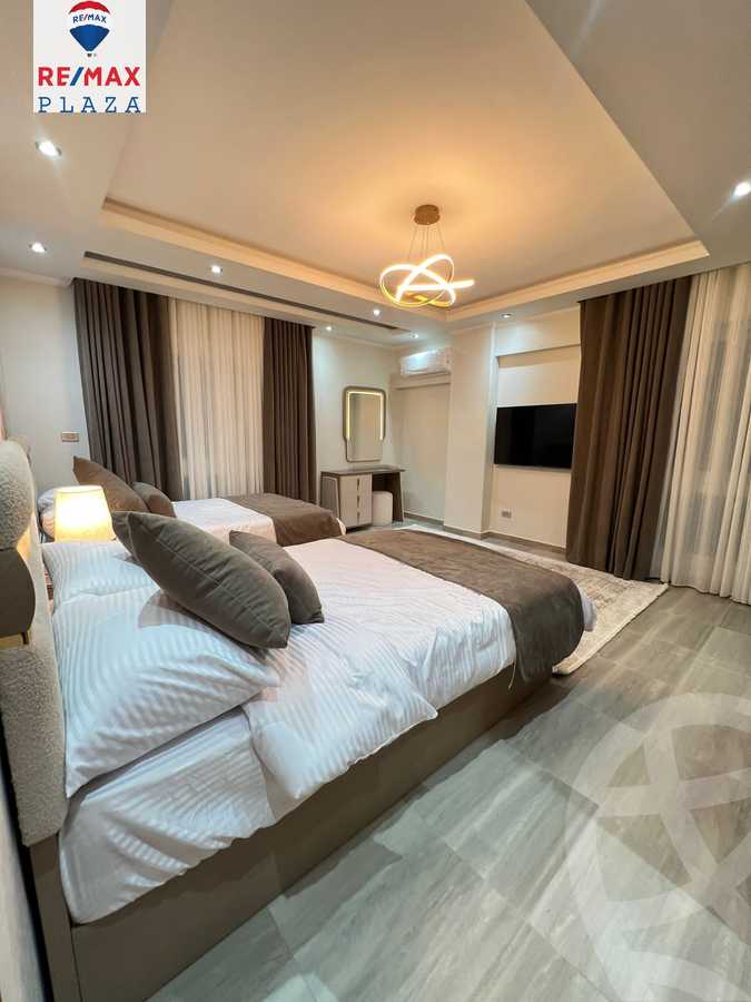 https://aqarmap.com.eg/en/listing/5838386-for-sale-cairo-new-cairo-compounds-mwrd-fq-llttwyr